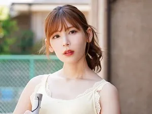 Anh gia sư bất lực trước em học trò răng thỏ nghịch ngợm