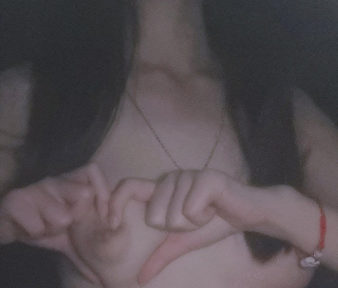 Em đã có ông xã, anh thì có bà xã nhưng cả 2 vẫn ở chung khách sạn