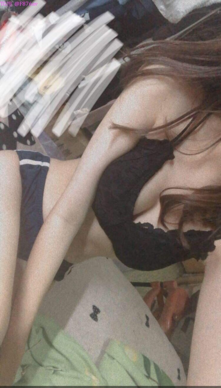 Ông bố bấn cặc địt luôn cô giáo của con zai